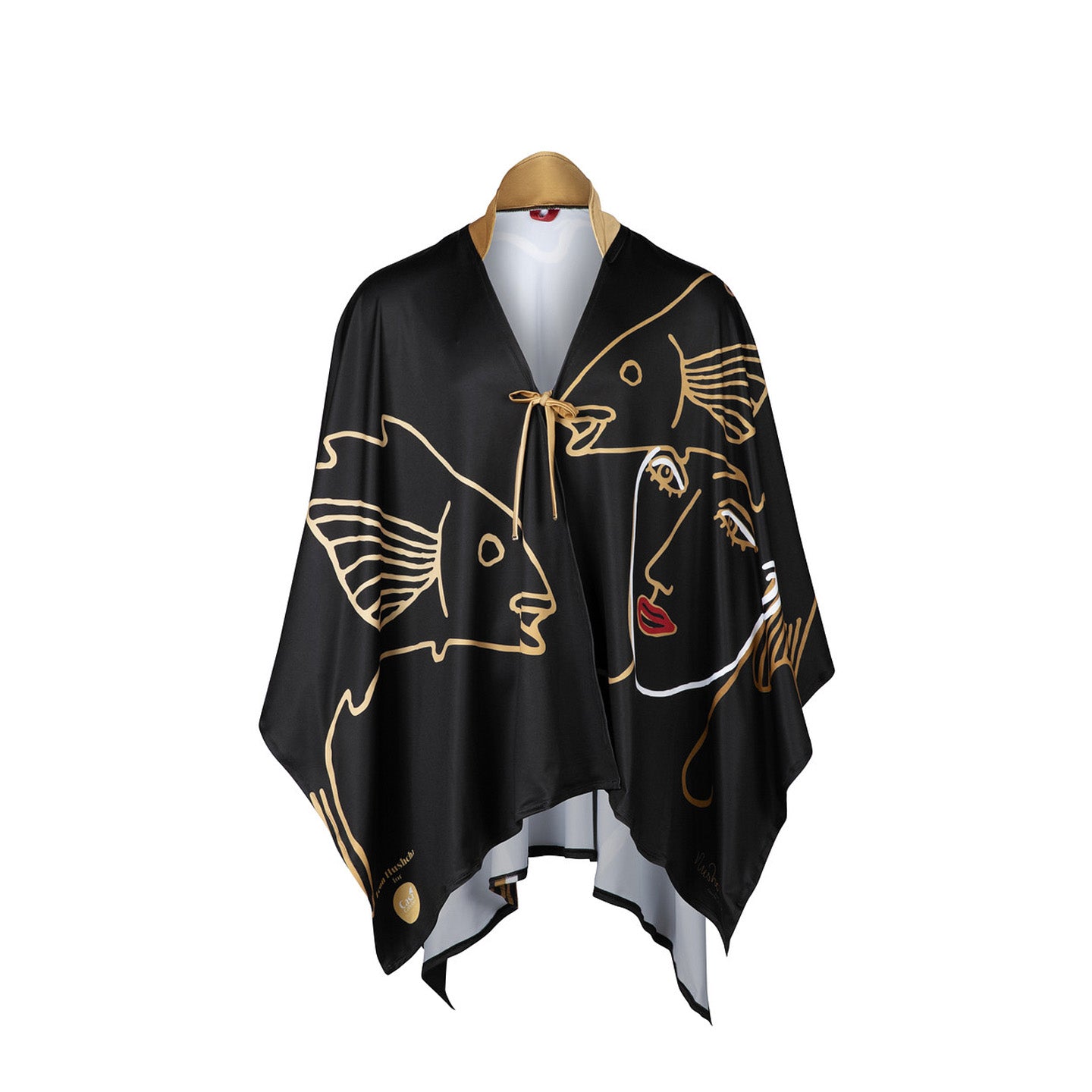 Leon Hushcha Poncho